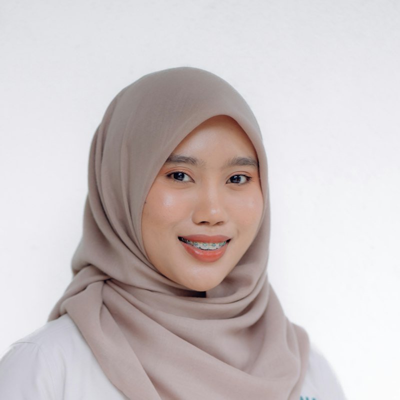 Foto Fiza, staf AI Kewangan